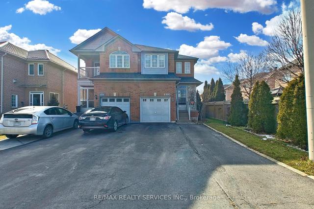 6900 Old Creditview Rd, House semidetached with 4 bedrooms, 4 bathrooms and 5 parking in Mississauga ON | Image 1