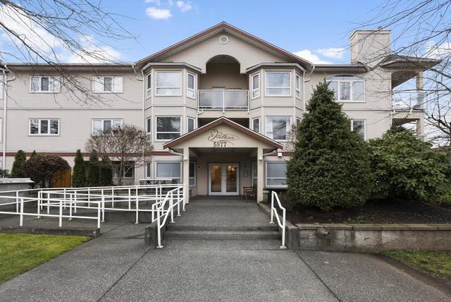 201 - 5977 177b Street, Condo with 2 bedrooms, 2 bathrooms and 1 parking in Surrey BC | Image 1