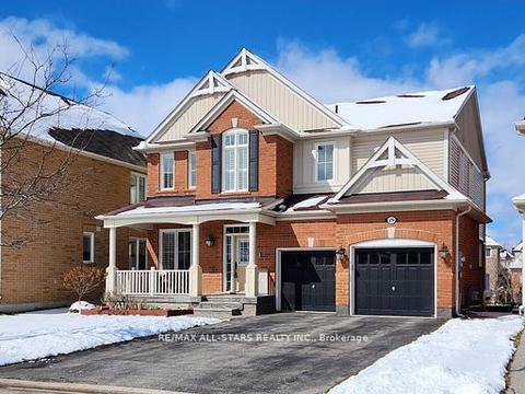 29 Yorkleigh Circ, Whitchurch-Stouffville, ON, L4A0Z5 | Card Image