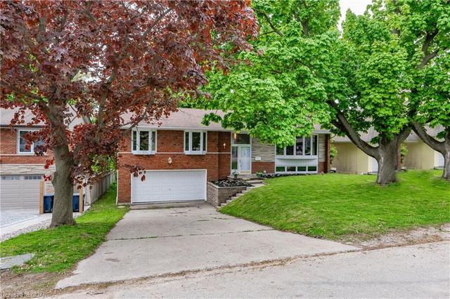 140 Ridgewood Road, House detached with 3 bedrooms, 1 bathrooms and 4 parking in Toronto ON | Image 1