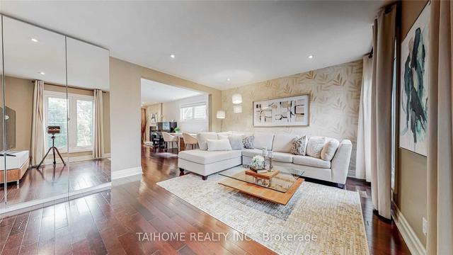 31 Stubbswood Sq, House detached with 3 bedrooms, 4 bathrooms and 6 parking in Toronto ON | Image 21