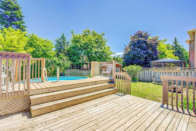 29 Ravenview Dr, House detached with 4 bedrooms, 4 bathrooms and 4 parking in Whitby ON | Image 27