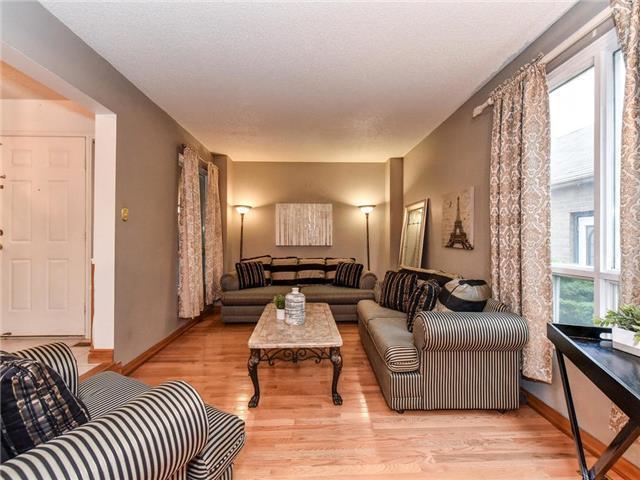 15 Carnelly Cres, House detached with 3 bedrooms, 4 bathrooms and 2 parking in Ajax ON | Image 7