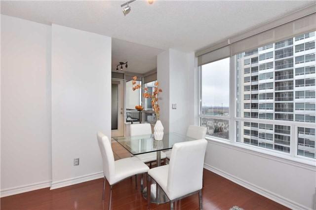 1001 - 8 Rean Dr, Condo with 2 bedrooms, 2 bathrooms and 1 parking in Toronto ON | Image 10