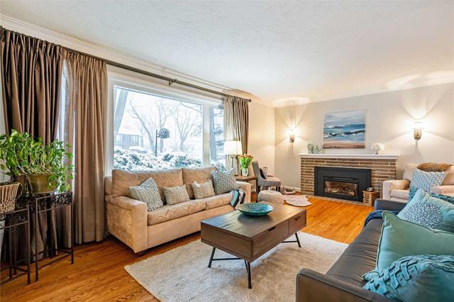 22 Cranleigh Crt, House detached with 3 bedrooms, 2 bathrooms and 10 parking in Toronto ON | Image 36