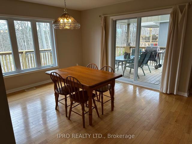 188 Maple Heights Dr, House detached with 3 bedrooms, 3 bathrooms and 6 parking in Gravenhurst ON | Image 2