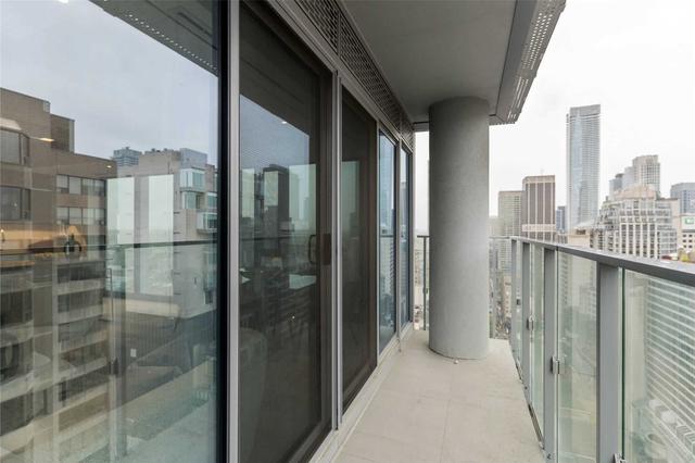 2702 - 200 Cumberland St, Condo with 2 bedrooms, 3 bathrooms and 1 parking in Toronto ON | Image 20
