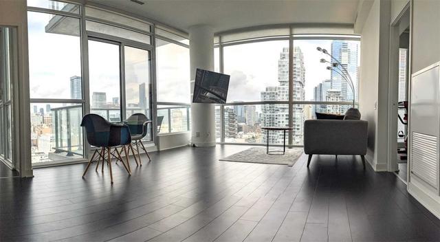 2305 - 290 Adelaide St, Condo with 2 bedrooms, 2 bathrooms and 0 parking in Toronto ON | Image 14