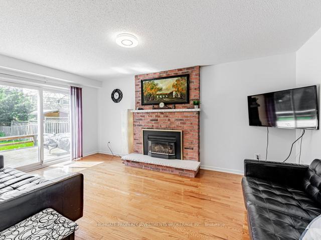 37 Morning Glory Cres, House detached with 4 bedrooms, 3 bathrooms and 6 parking in Whitby ON | Image 29