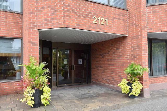 403 - 2121 Lakeshore Rd, Condo with 2 bedrooms, 2 bathrooms and 1 parking in Burlington ON | Image 12