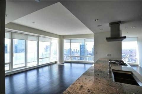 4801 - 180 University Ave, Condo with 2 bedrooms, 3 bathrooms and 1 parking in Toronto ON | Image 15
