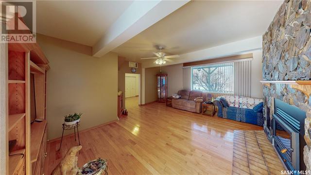 749 Gibson Road, House detached with 3 bedrooms, 3 bathrooms and null parking in Balgonie SK | Image 7