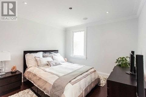 152 Highbourne Rd, House detached with 6 bedrooms, 3 bathrooms and 3 parking in Toronto ON | Image 16