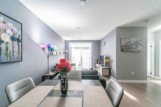 810 - 7325 Markham Rd, Condo with 2 bedrooms, 2 bathrooms and 1 parking in Markham ON | Image 2