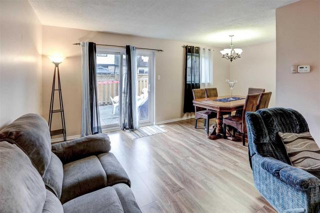 13 - 93 Hansen Rd N, Townhouse with 3 bedrooms, 2 bathrooms and 1 parking in Brampton ON | Image 3