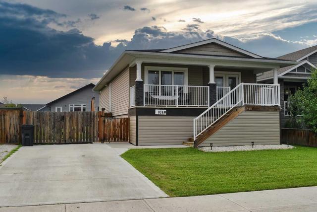824 11 Street Se, House detached with 2 bedrooms, 2 bathrooms and 2 parking in Slave Lake AB | Image 2