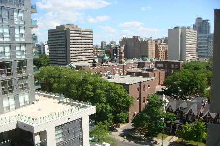 1011 - 720 Spadina Ave, Condo with 0 bedrooms, 1 bathrooms and null parking in Toronto ON | Image 2