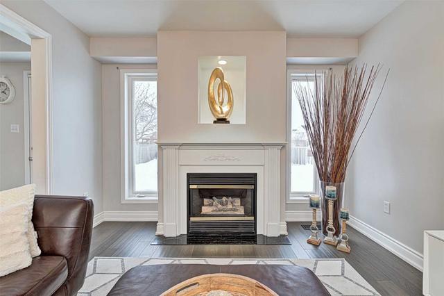 2876 Darien Rd, House detached with 4 bedrooms, 4 bathrooms and 5 parking in Burlington ON | Image 3