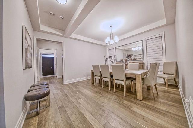 3104 Daniel Way, House detached with 4 bedrooms, 5 bathrooms and 4 parking in Oakville ON | Image 4
