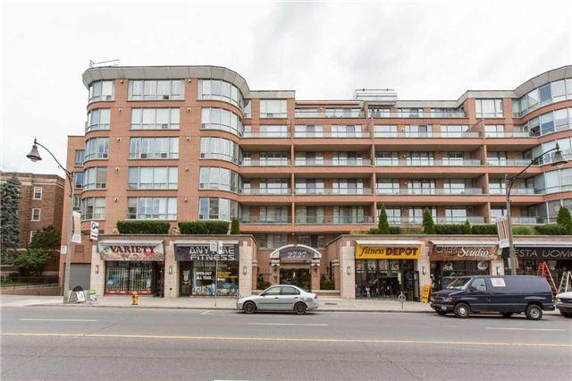 404 - 2727 Yonge St, Condo with 2 bedrooms, 2 bathrooms and 1 parking in Toronto ON | Image 1