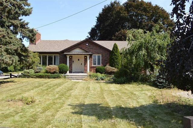 2657 Midland Ave, House detached with 2 bedrooms, 2 bathrooms and 5 parking in Toronto ON | Image 1
