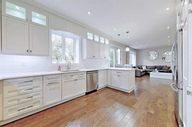 146 Colonel Danforth Tr, House detached with 4 bedrooms, 5 bathrooms and 6 parking in Toronto ON | Image 5