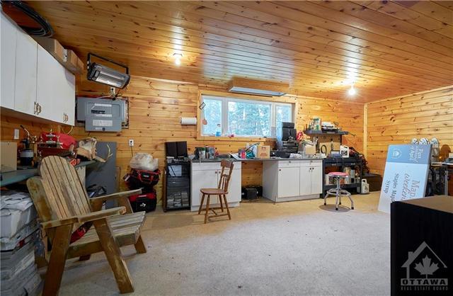 24927 Highway 41 Highway, House detached with 4 bedrooms, 3 bathrooms and 15 parking in Addington Highlands ON | Image 30