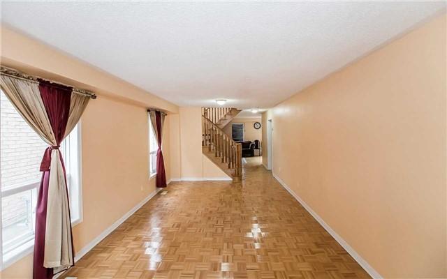 19 Tideland Dr, House detached with 4 bedrooms, 4 bathrooms and 3 parking in Brampton ON | Image 2