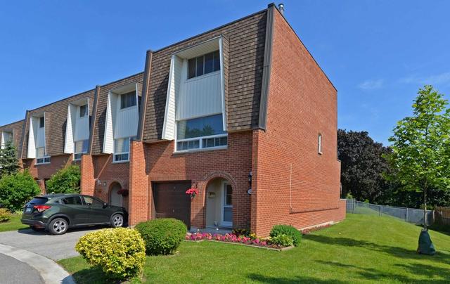58 - 12 Newing Crt, Townhouse with 3 bedrooms, 2 bathrooms and 2 parking in Ajax ON | Card Image