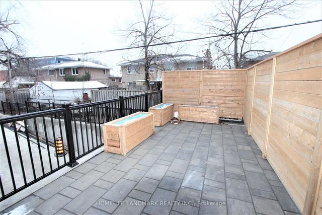 3 - 35 Dervock Cres, Townhouse with 4 bedrooms, 4 bathrooms and 2 parking in Toronto ON | Image 24