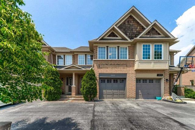 2412 Nichols Dr, House attached with 3 bedrooms, 3 bathrooms and 3 parking in Oakville ON | Image 1