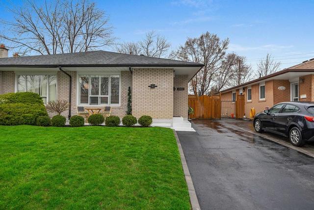 2443 Padstow Cres, House semidetached with 3 bedrooms, 2 bathrooms and 3 parking in Mississauga ON | Image 12