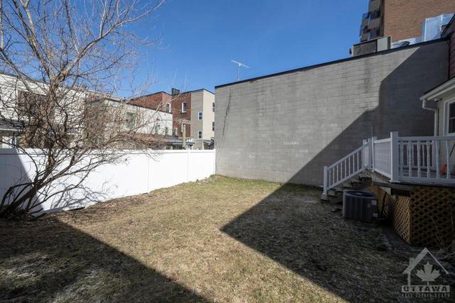 121 York Street, Home with 2 bedrooms, 3 bathrooms and 3 parking in Ottawa ON | Image 29