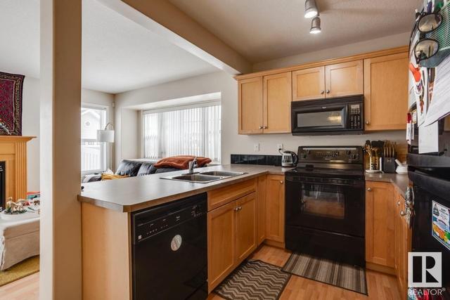 7 - 230 Edwards Dr Sw, House attached with 2 bedrooms, 1 bathrooms and 2 parking in Edmonton AB | Image 8
