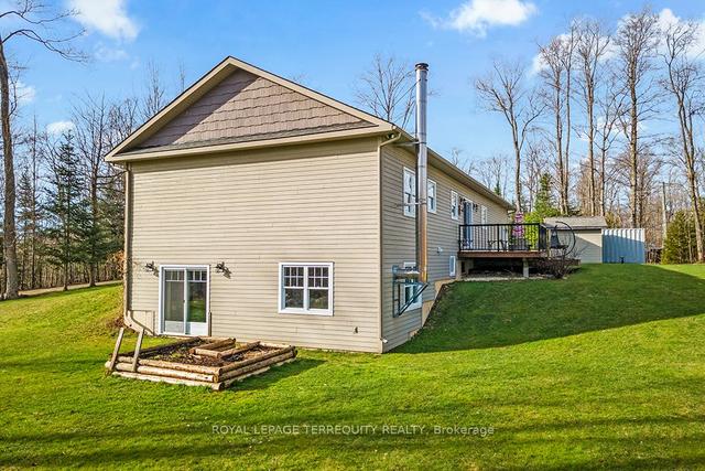 140 Glen Fiddish Rd, House detached with 3 bedrooms, 3 bathrooms and 12 parking in West Grey ON | Image 20