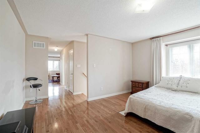 75 - 435 Hensall Circ, Townhouse with 3 bedrooms, 3 bathrooms and 2 parking in Mississauga ON | Image 5