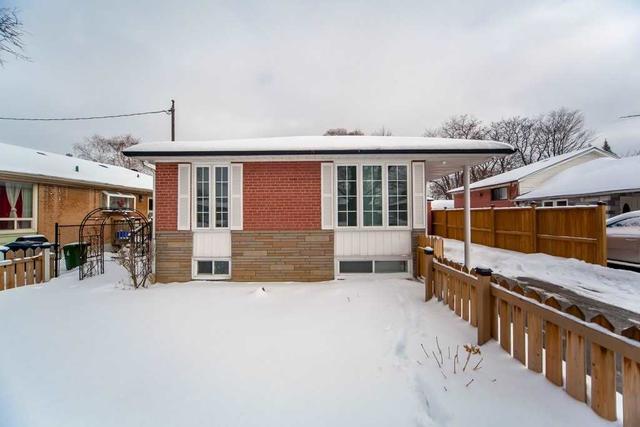 5 Honbury Rd, House detached with 3 bedrooms, 2 bathrooms and 4 parking in Toronto ON | Image 34