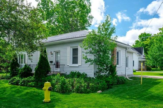 109 Durham St W, House detached with 3 bedrooms, 2 bathrooms and 3 parking in Kawartha Lakes ON | Image 23