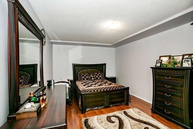 711 - 18 Knightsbridge Rd, Condo with 3 bedrooms, 2 bathrooms and 1 parking in Brampton ON | Image 22