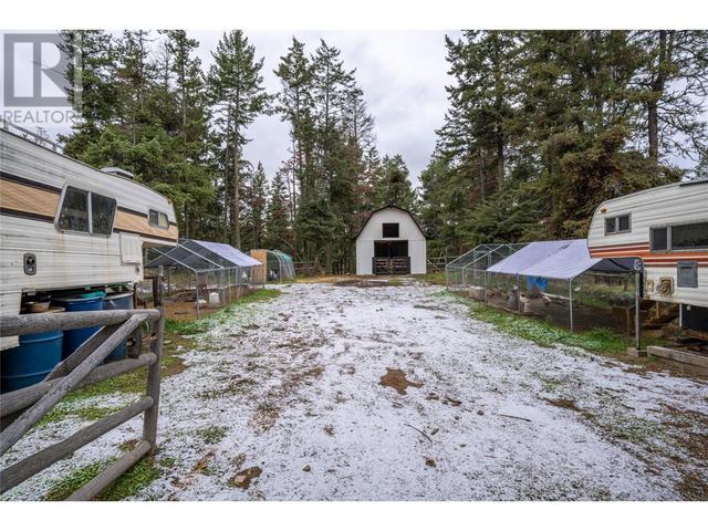 338 Howards Road, House detached with 3 bedrooms, 2 bathrooms and 2 parking in North Okanagan B BC | Image 45