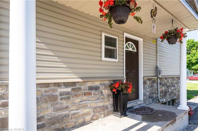1661 8th Avenue E, House detached with 3 bedrooms, 1 bathrooms and 4 parking in Owen Sound ON | Image 37