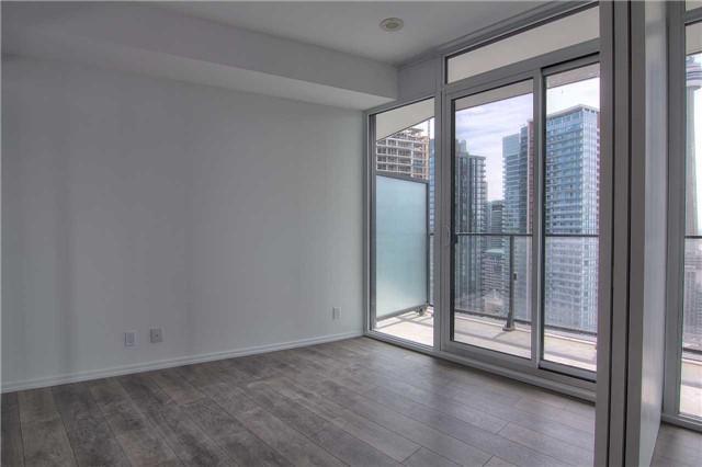 2912 - 125 Peter St, Condo with 1 bedrooms, 1 bathrooms and 1 parking in Toronto ON | Image 10
