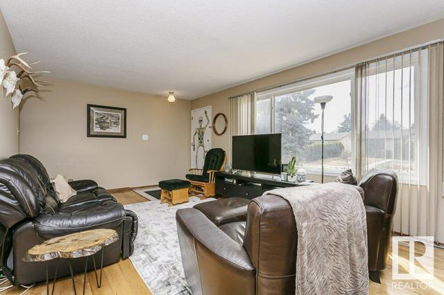 11440 38 Av Nw, House detached with 4 bedrooms, 2 bathrooms and null parking in Edmonton AB | Image 6