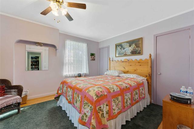 1949 Manitoba St, House detached with 4 bedrooms, 2 bathrooms and 9 parking in Bracebridge ON | Image 11