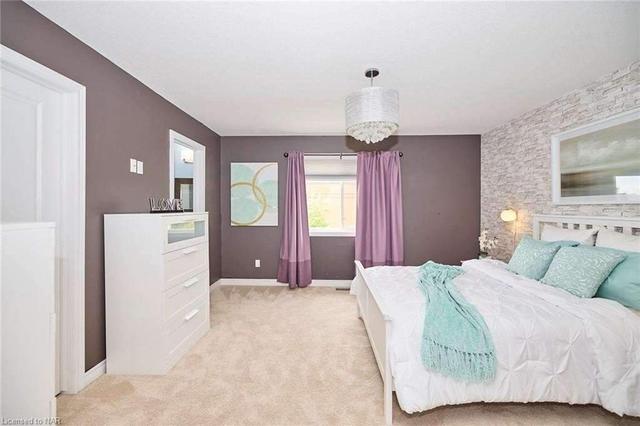 8460 Kelsey Cres, House detached with 3 bedrooms, 3 bathrooms and 5 parking in Niagara Falls ON | Image 5