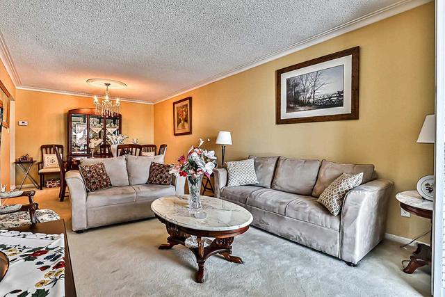 toronto - 50 Kirknewton Rd, House detached with 3 bedrooms, 2 bathrooms and 3 parking in Toronto ON | Image 37