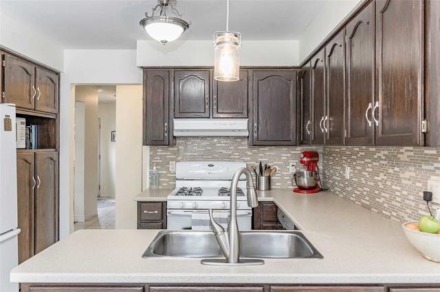 6 Mallard Crt, House detached with 3 bedrooms, 4 bathrooms and 4 parking in Guelph ON | Image 9