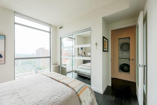 1706 - 285 Mutual St, Condo with 2 bedrooms, 1 bathrooms and 1 parking in Toronto ON | Image 19