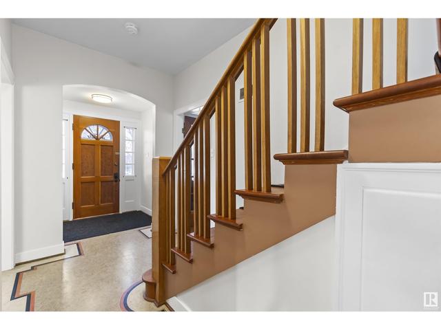 5134 51 Av, House detached with 5 bedrooms, 2 bathrooms and 6 parking in Vegreville AB | Image 14