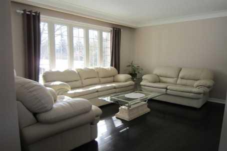 1321 Secord Ave, House detached with 4 bedrooms, 2 bathrooms and 6 parking in Oakville ON | Image 5